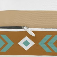 Hidden zipper closure