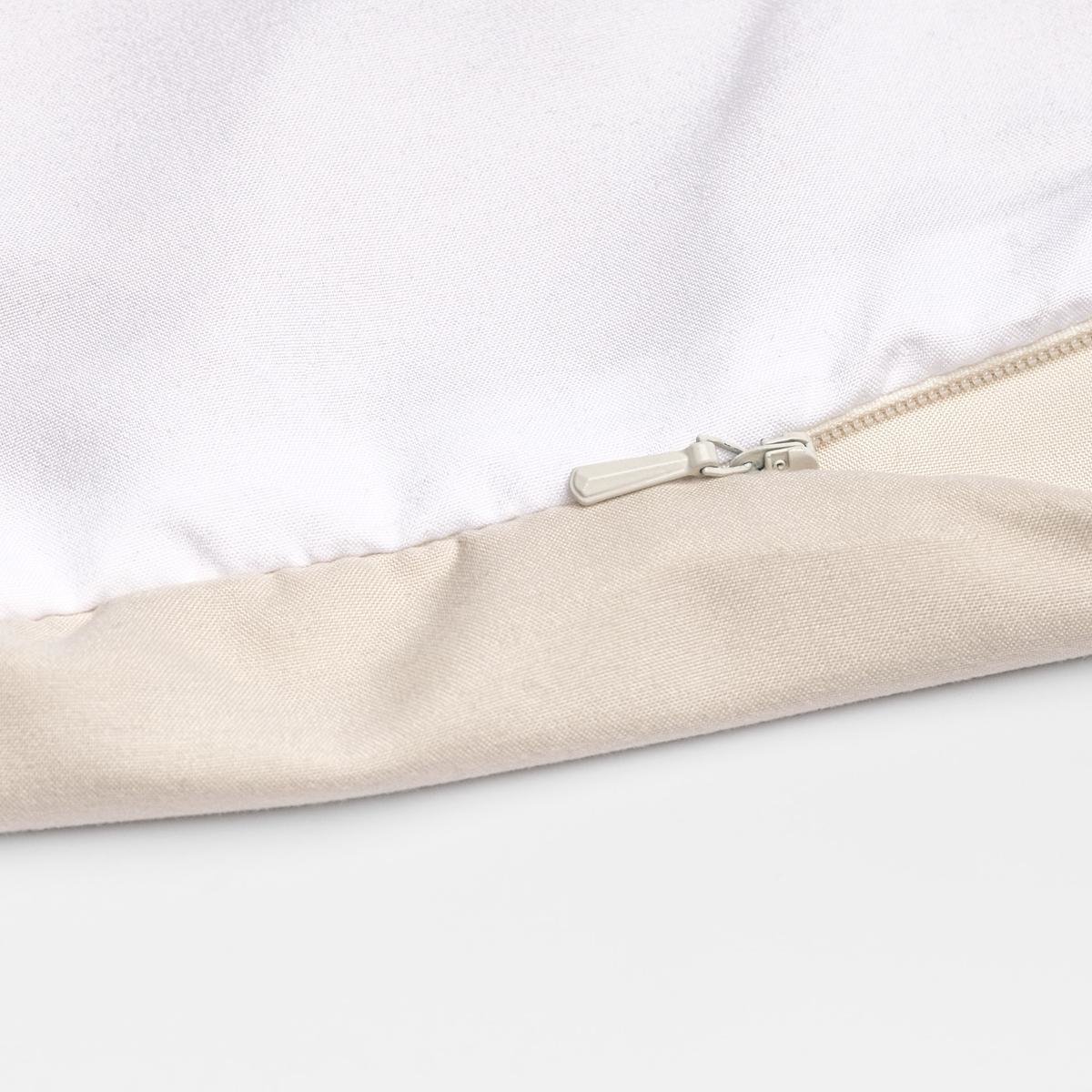 hidden zipper closure on a duvet cover